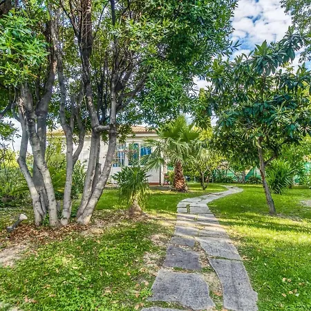 דירה Inviting In With Swimming Pool *