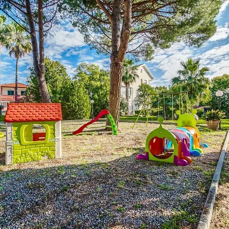דירה Inviting In With Swimming Pool *